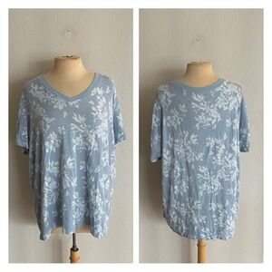 Torrid floral tee